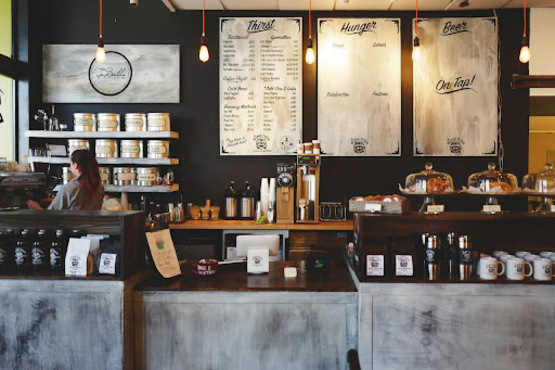 カフェの内装費用を安くする4つの方法