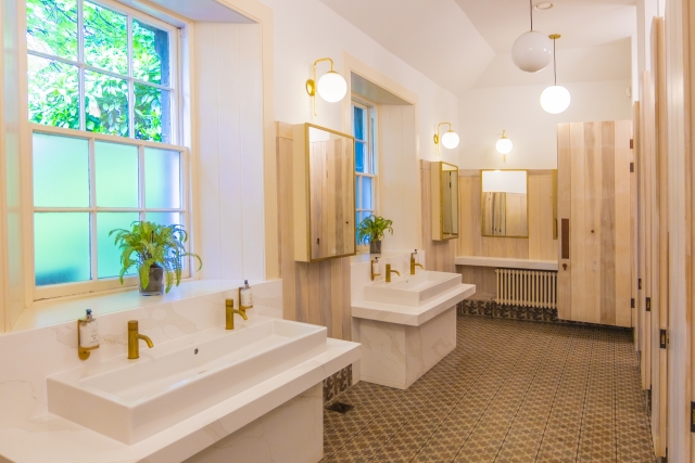 まとめ｜飲食店を改装する場合はトイレの内装にも気を付けよう！